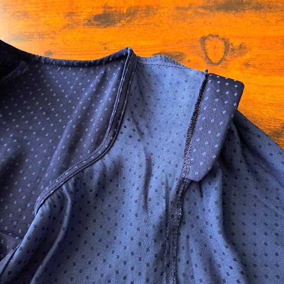 Cabi Polka Dots Top 3/4 Sleeve Size M Navy Blue Color Great Condition - Picture 12 of 12
